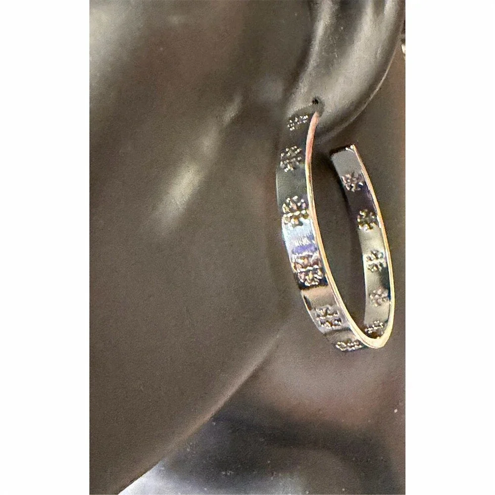 Tory Burch kind hoops